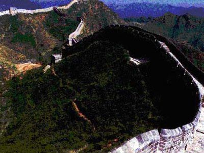 金 山 岭 长 城