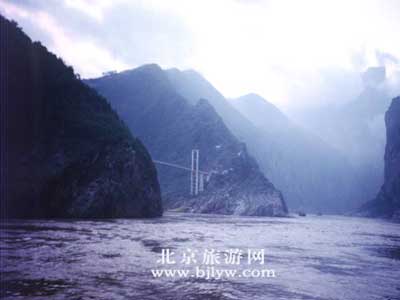 三 峡