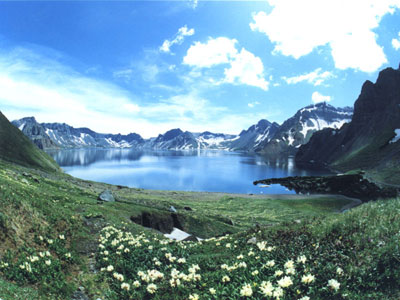 长 白 山