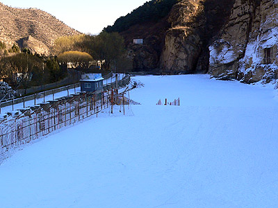 青 龙 峡 滑 雪 场